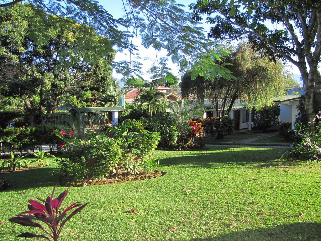 Hotel La Rosa De America Alajuela Luaran gambar